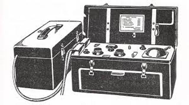 Primer electrocardiógrafo portátil