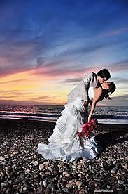 ¡Oh Tú!:  Yo vivía en la torre inclinada de la Melancolía... Las arañas del tedio, las arañas más grises, en silencio y en gris tejían y tejían.