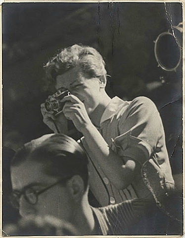 Gerda Taro. (1910-1937). - Pareja de Endre Ernö, formaban Robert Capa.