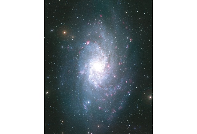 nufotografuota Japonijos nacionalinės observatorijos 8,3 m skersmens Subaru teleskopu (nuotrauka sudaryta iš daugiau kaip 600 mln. vaizdo elementų)