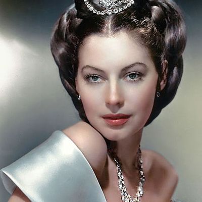 Timeline: Прически XX столетия