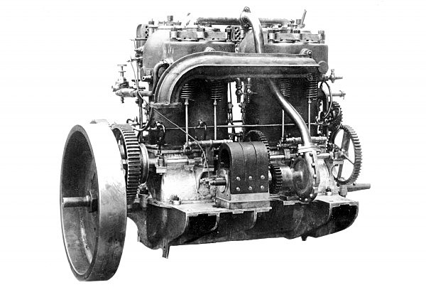 Primer motor gasolina.