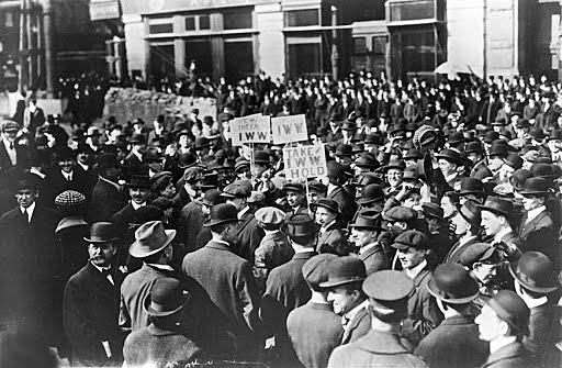 ÁLVARO OBREGÓN FIRMA UN "PACTO SECRETO" CON LOS LÍDERES DE LA CROM