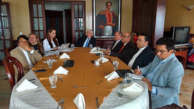 Comienzo de reuniones a analizar problemas en las instituciones