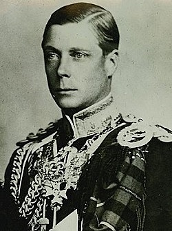 George V dies and is succeeded by Edward VIII