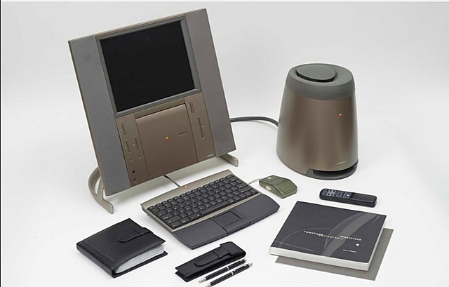 20th Anniversary Macintosh
