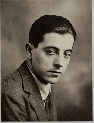 Nasce Jacques Prevert