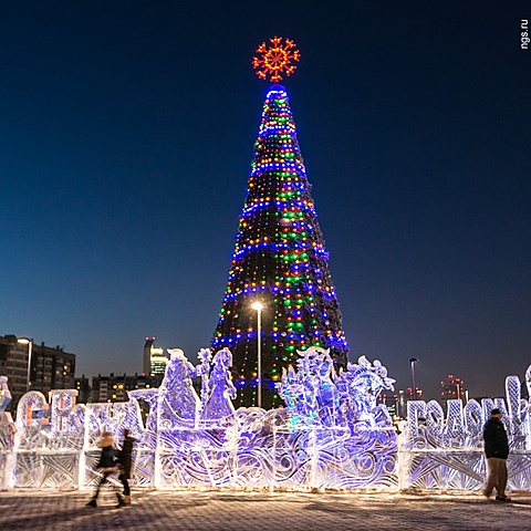 Новогодняя ёлка в парке Гагарина