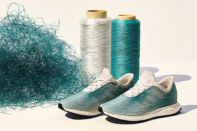 Adidas presenta la scarpa riciclata