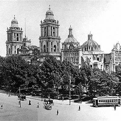 Timeline: México: Siglo de Experimentos Políticos (1821-1910)