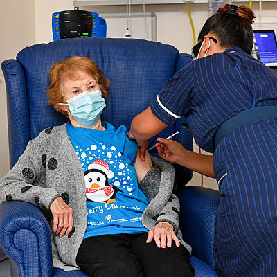 Timeline: Les prémices de la vaccination contre le coronavirus