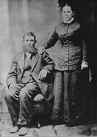 Elijah Peacock born in Hardy, Virginia.