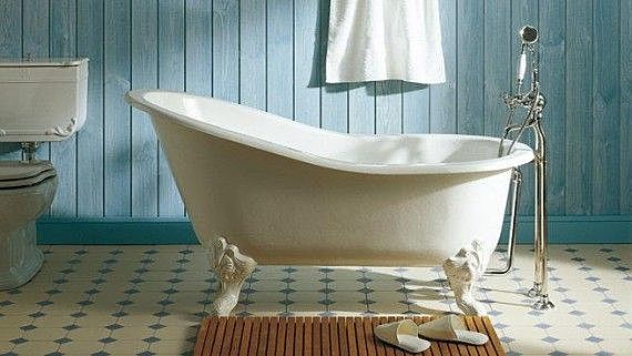 Invención de las bañeras con desagüe