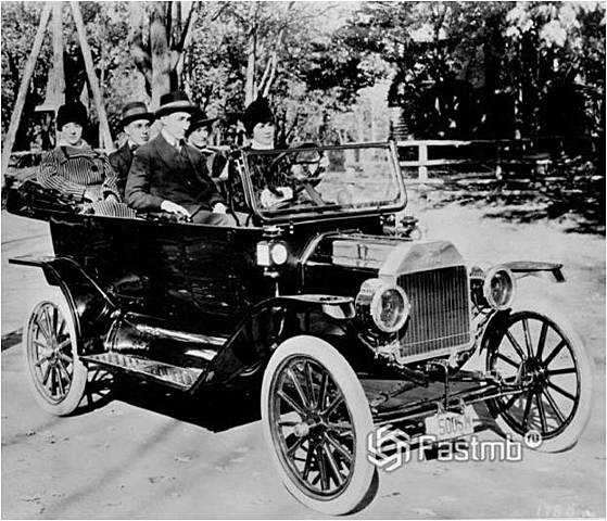 С 1914 по 1926 год американский завод выпускал только машины черного цвета