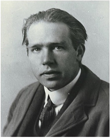 El modelo atómico de N. Bohr