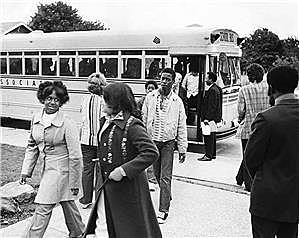 Generation Gaps on School Integration