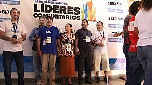 LÍDERES COMUNITARIOS COMO CONCILIADORES
