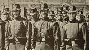 Austria-Hungary declares war on Serbia