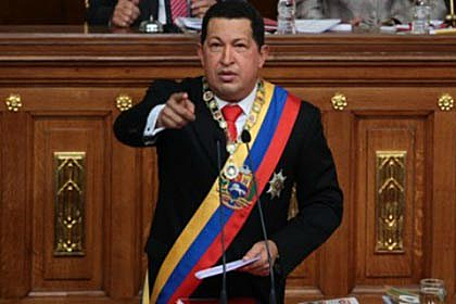 Chávez es elegido presidente