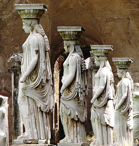 Cariatides del Canopo