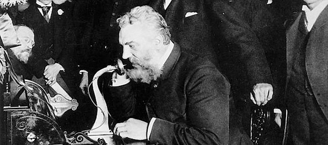 Bell inventa o teléfono