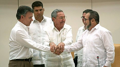 “Histórico apretón de manos”