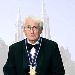 JÜRGEN HABERMAS