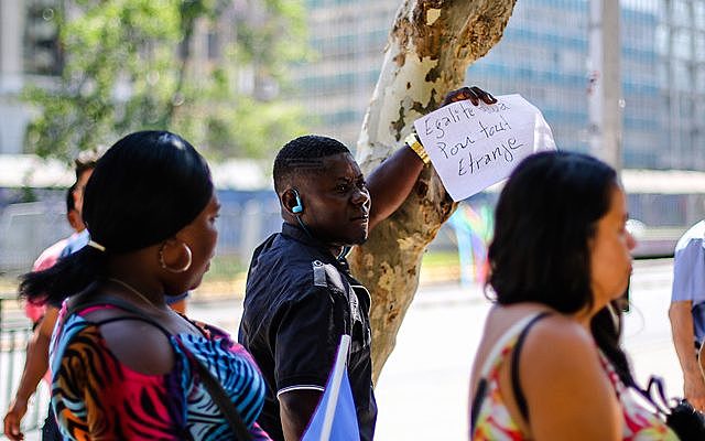 Migrantes se pliegan a movilizaciones sociales