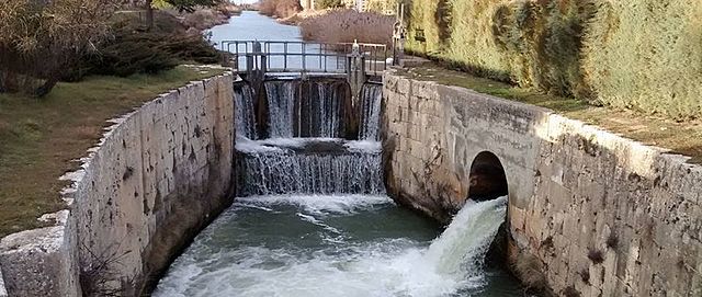 Canal de Castilla: comienzos en su construcción.