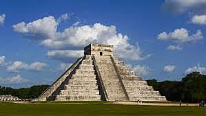 Auge de Chichén Itzá y Uxmal, en Yucatán 900 b.C