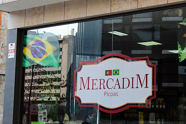 Mercadim abre as portas