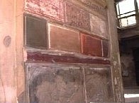 Pintura en pared de la Casa Sannitica de Herculano.