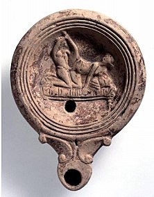 Lucerna romana con escena erótica. 30-70 d.C. British Museum.