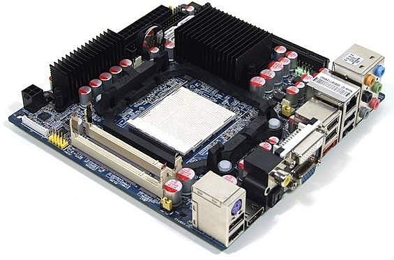 MINI ITX FORMATO DE PLATA