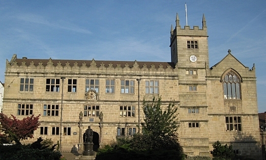 Charles Darwin Attends School