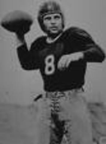 First person to win the heisman trophy