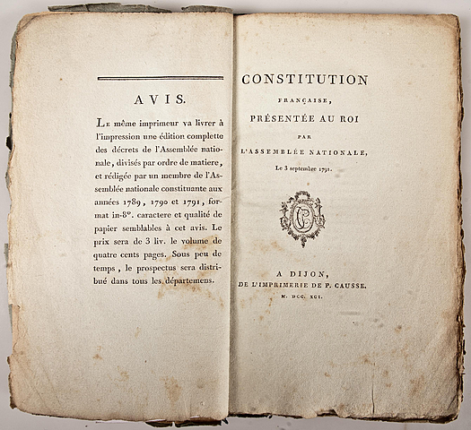 The Constitution of 1791 sets up a constitutional monarchy in France