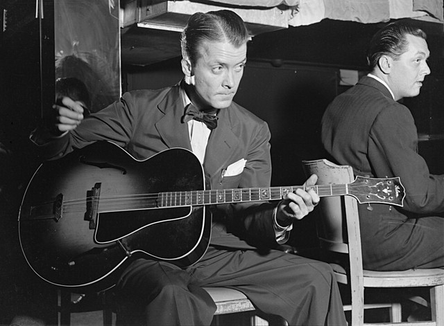Eddie Condon. (1905-1973).