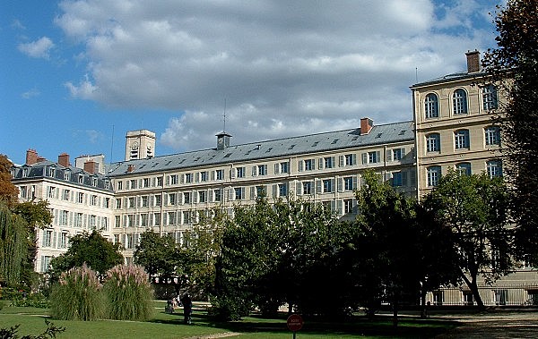 İlk İşitme Engelliler Okulu