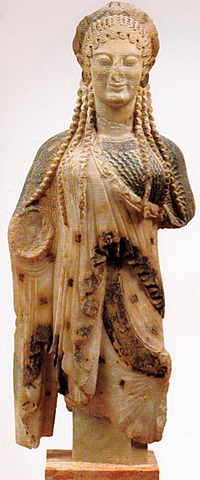Kore 675 de la Acrópolis de Atenas
