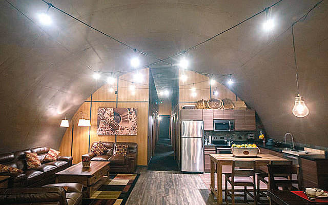 Από τα Airbnb στα bunker