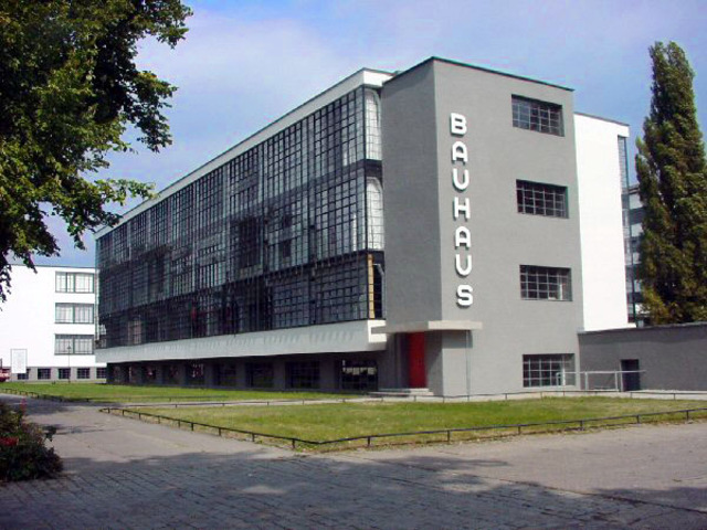 Creación del Edifico de la Bauhaus