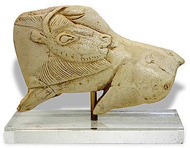 Prehistoria (Bisonte Tallado En Asta De Reno)