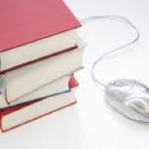 Anna E. Ticknor fundó Society forthe Promotion of Study at Home