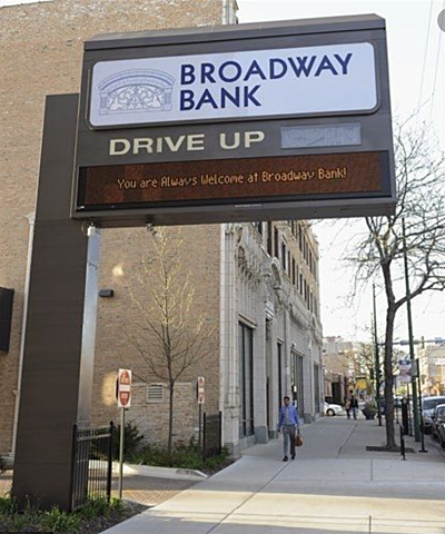 Alexi Giannoulias Becomes Senior Loan Officer