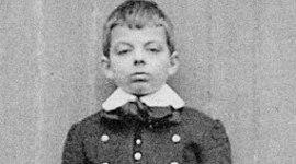 Timeline: Antoine de Saint-Exupéry