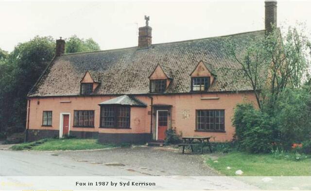 1957-1981 Nathan Gooch Jnr is landlord of The Fox