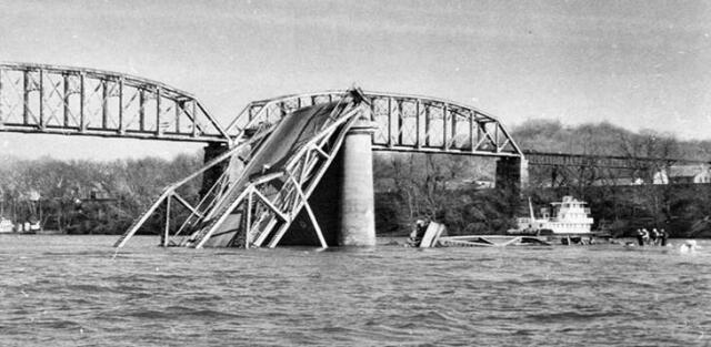 THE SILVER BRIDGE DISASTER