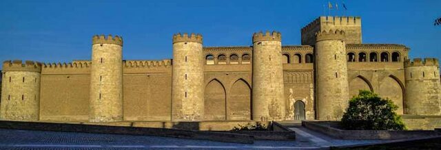 Palacio-Castelo da Aljafería