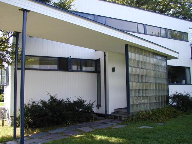 WALTER GROPIUS diseña la Casa Gropius (Massachusetts, Estados Unidos)